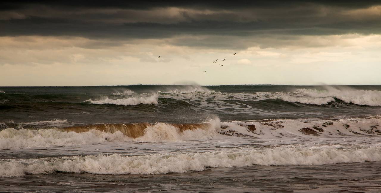 Crashing Waves – Barwon Heads / Crashing Waves